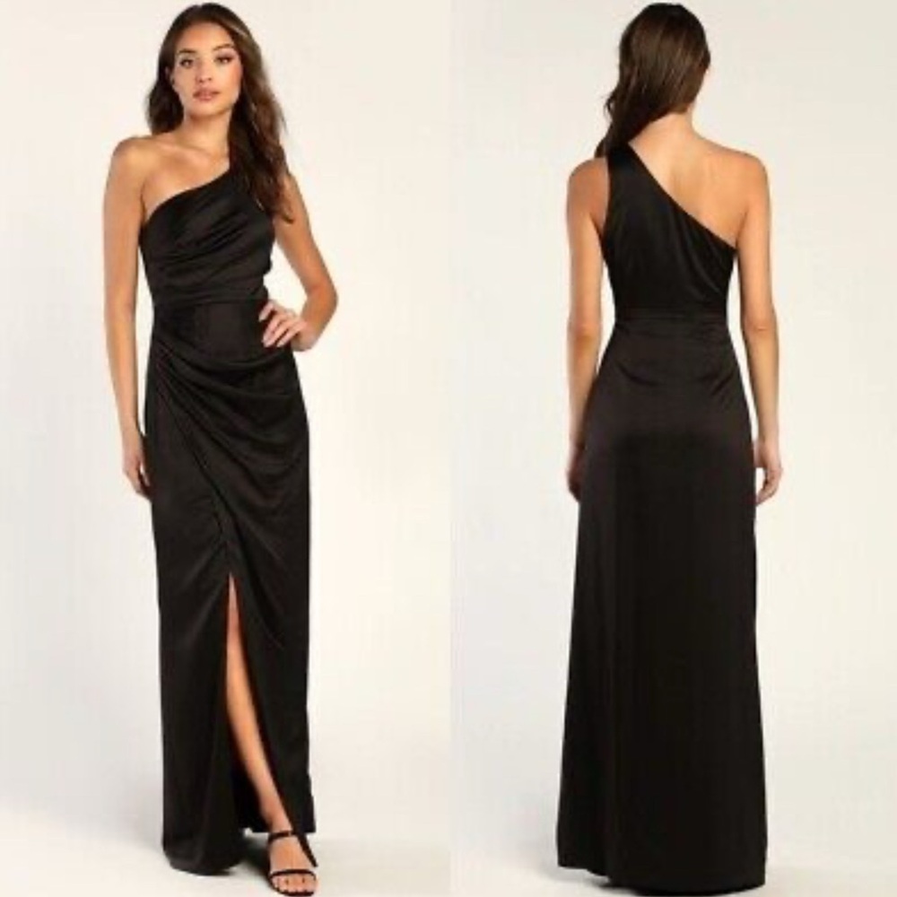 NWOT Lulu's Black Satin One-Shoulder Maxi Dress